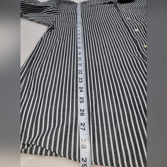 Chaps Dark Gray and White Casual Button Down Shirt - Picture 4 of 6